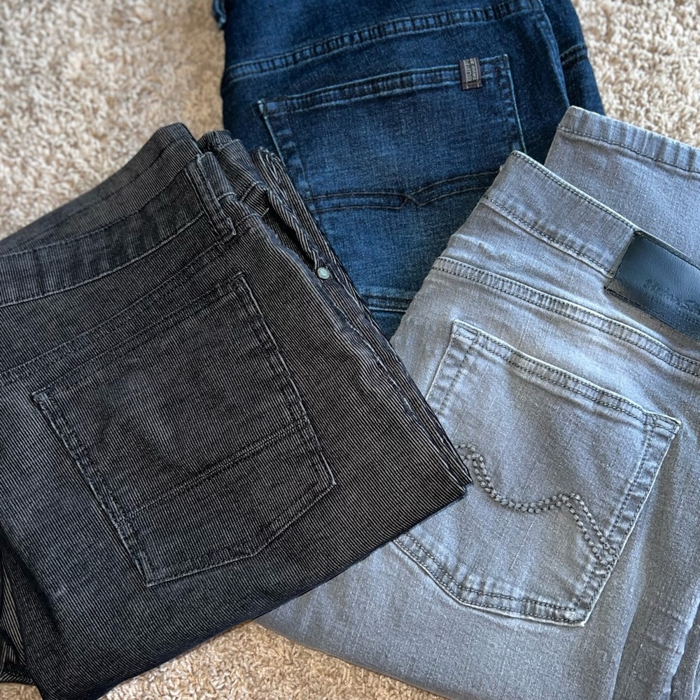 Stylish Men's Jeans in Black, Blue, and Gray